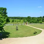 Chateau De Panloy לינה וארוחת בוקר 3*