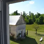 Chateau De Panloy לינה וארוחת בוקר 3*