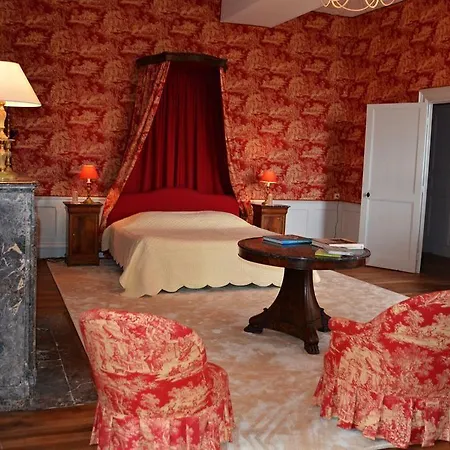 Chateau De Panloy Bed & Breakfast