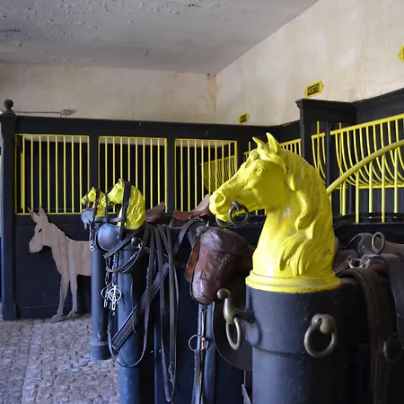 Chateau De Panloy Bed & Breakfast Port-dʼEnvaux