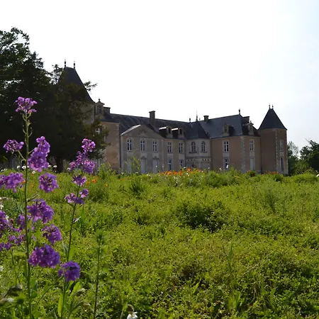 Chateau De Panloy 3*