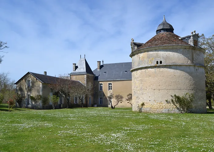 Chateau De Panloy 3*